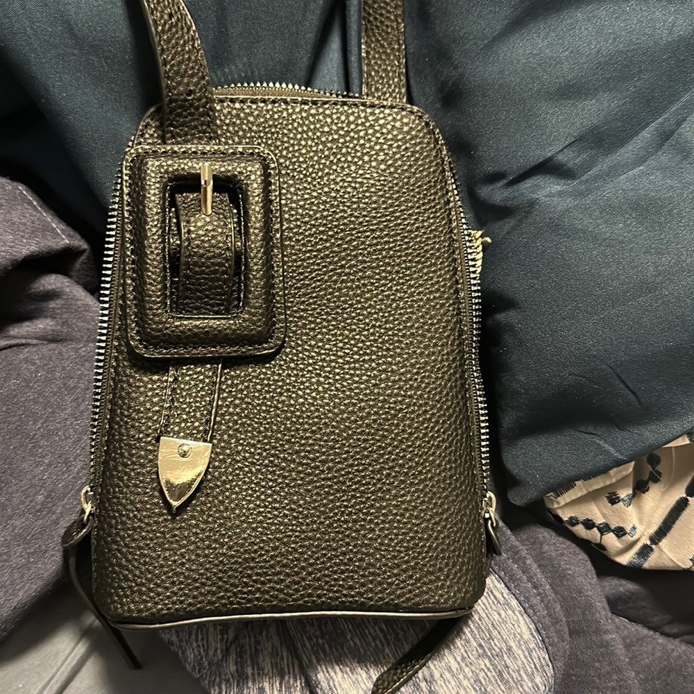 Women’s cross body bag